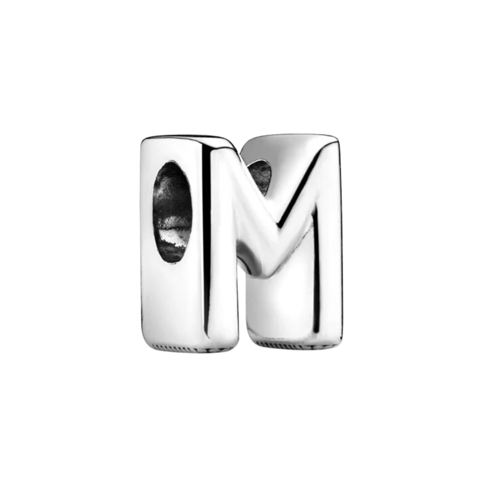 Charm Letra "M" - Bijuvera